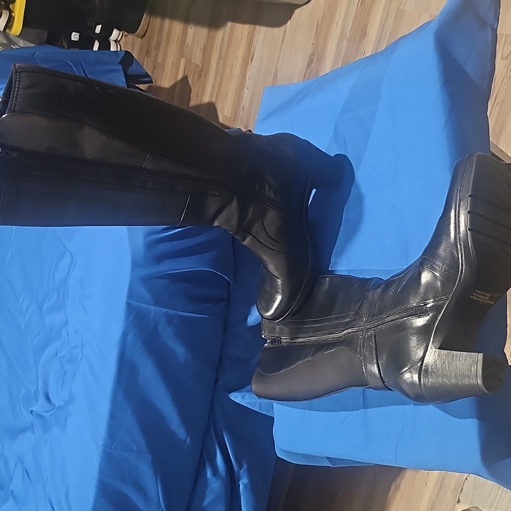 Black Leather Knee-High Boots Size 8.5 Only Worn A Few Times, Exellent Condition - Picture 3 of 11